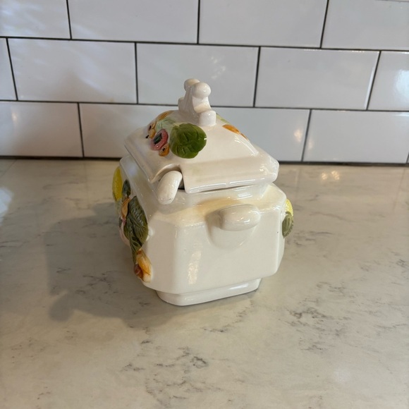 Vintage Ceramic Embossed Vegetable Soup Tureen with Ladle Oval Japan Whimsical - Picture 3 of 10